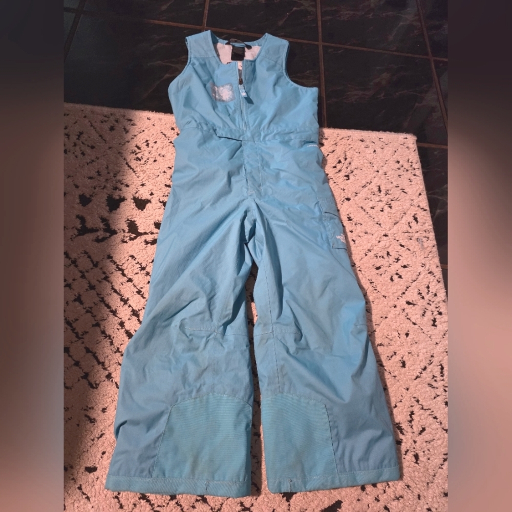 Blue the north face toddlers size 5 snow suit